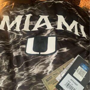 NWT Miami hurricane long sleeve shirt brand new size large